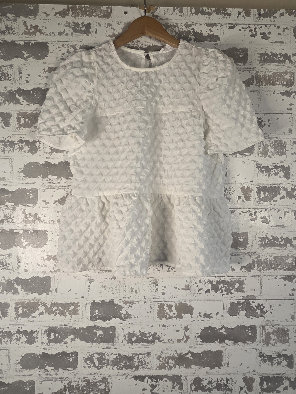 THML White Popcorn Textured Peplum Puff Sleeve Top XS
